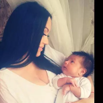 Mama Andreei Mantea e supărată că vedeta nu respectă tradiţiile de botez