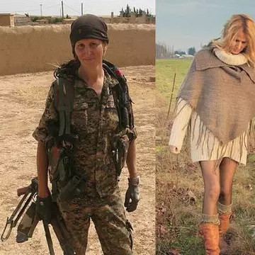 A dat hainele de lux și pictorialele sexy pe teroriști! Un fost manechin a plecat în Siria să vâneze jihadiști!