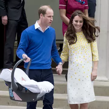 Kate și William, părinți pentru a treia oară