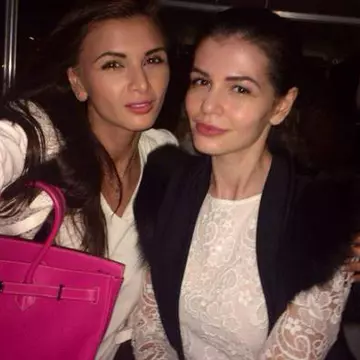 Ce face Monica Gabor la Mamaia! Este foarte ciudat | Foto în articol