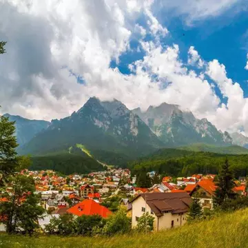 (P) Ce nu știai despre cel mai iubit oraș de pe Valea Prahovei, Bușteni