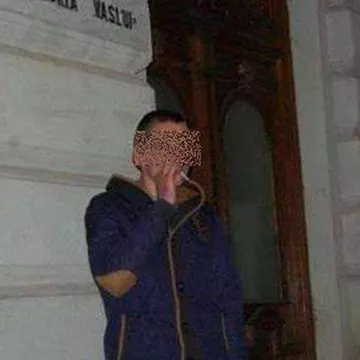 Fata violată din Vaslui, umilită din nou! Prietenii celor şapte tineri au fabricat o "dovadă" în favoarea lor, iar lumea a desființat-o