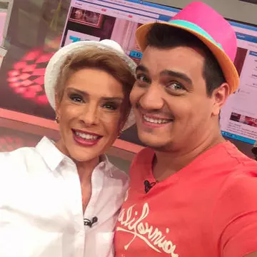 E pila lui Teo! Ajuns prezentator la Kanal D, Bursucu’ recunoaște