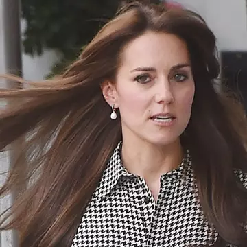Îmbracă-te precum Kate Middleton
