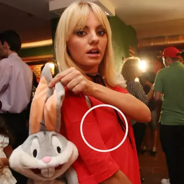 EXCLUSIV | A atras toate privirile! Alexandra Stan a făcut senzație la o petrecere mondenă 