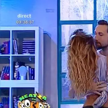 Flavia, in rochie de mireasa, alături de Dani Oțil! Nu-i așa că le stă bine?  
