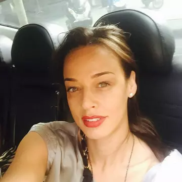 "Plângeam în fiecare zi. Îmi doream să dispar". Andreea Raicu vorbeşte despre cea mai neagră perioadă din viaţa ei  