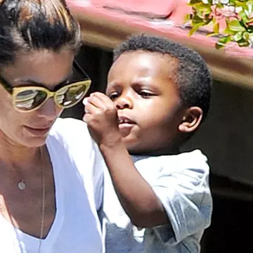 Sandra Bullock, mesaj emoționant despre adopția fiului ei Louis