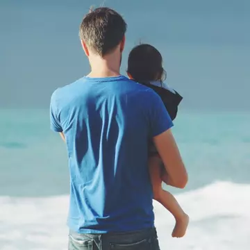 Află cum îți influențează personalitatea vârsta la care te-au conceput părinții tăi