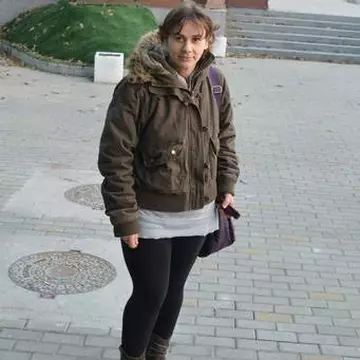 Își donează pielea! O tânără care a slăbit 90 kg vrea să ajute victimele de la Colectiv