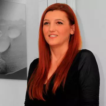 Ea este ultima victima în cazul în cazul Colectiv. Bilantul tragediei a ajuns la 55 de morti