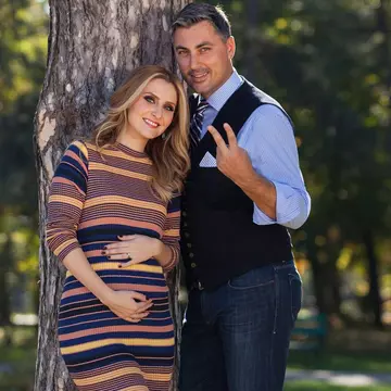 Alina Sorescu l-a driblat! Ciucu nu a fost primul care a aflat de sarcină