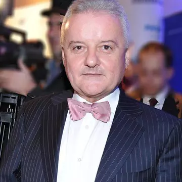 Din ”regina podiumului”, fosta iubită a lui Iri a ajuns să se chinuie cu neajunsurile de mamă