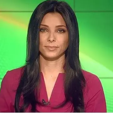 Fără cusur? Nici vorbă! Corina Caragea a cam dat-o-n bară cu machiajul la un eveniment monden