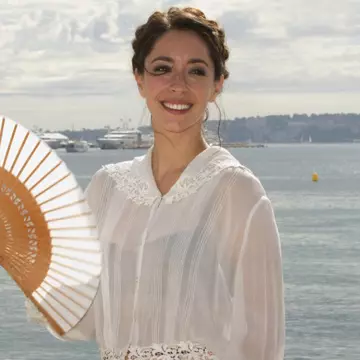 Cât de frumoasă este nepoata lui Charlie Chaplin, actrița Oona Chaplin