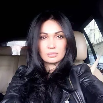 Dovada că soţul o iubeşte mai mult ca niciodată! Cum a fost răsfăţată Nicoleta Luciu de Mărţişor!