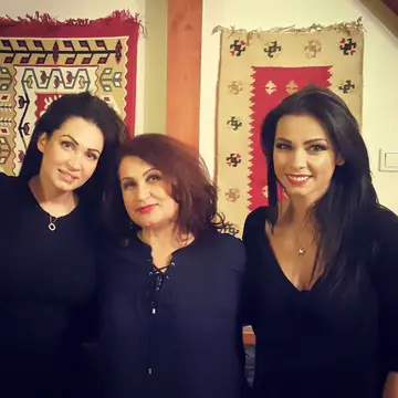 Gata, s-a aflat! Unde si cu cine petrece Iuliana Luciu în America! Foto!