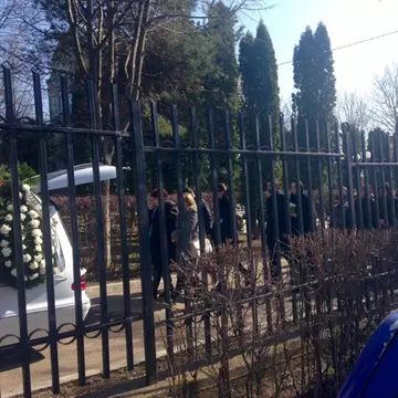 Durere şi lacrimi în familia Andreei Marin! Tatăl vedetei a fost condus pe ultimul drum
