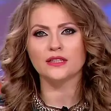Mirela Boureanu Vaida, speriată chiar de ziua ei, în direct. Ce i-au făcut concurenţii emisiunii pe care o prezintă