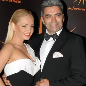 Nevestei lui Marcel Toader i-a ajuns cuțitul abstinenței la os și a răbufnit: ”Mi-e dor de ciocolată, piept de rață și sex!”