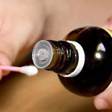 Uleiul - minune! Beneficii si utilizări ale uleiului esențial din arbore de ceai