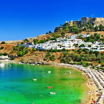 (P) Rhodos, cu un pas în Orient şi cu altul în Occident