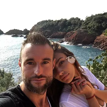 Madalina Ghenea, fotografiata de iubitul milionar doar în bikini