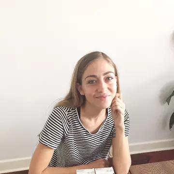 O tânără a avut menstruație timp de cinci ani încontinuu. Cum a fost posibil