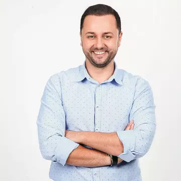 Imaginea de mii de like-uri pe minut. Cum arată fetița Andrei și a lui Cătălin Măruță, la 9 luni | FOTO