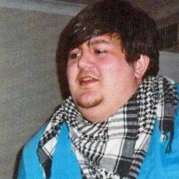 Arăta AŞA şi voia să fie iubit. A slăbit din dragoste peste 100 de kilograme. Felul în care arată acum TE VA ŞOCA | FOTO