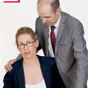 Șeful afemeiat al soțului meu a pus ochii pe mine