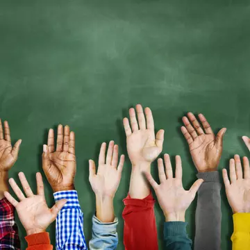 Care e valoarea unei bancnote de 100 de lei?