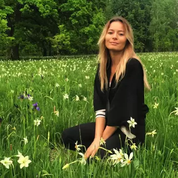 Ce transformare! Laura Cosoi, cu părul scurt. „Semeni cu Sharon Stone”