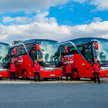 (P) Călătorești ca un rege cu Memento Bus