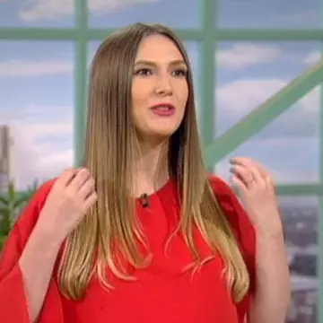 S-a întâmplat imediat după emisiune. Adela Popescu a făcut anunțul cu lacrimi în ochi. „Am plecat”