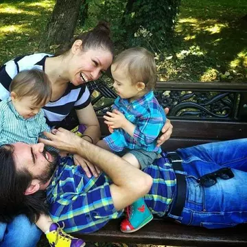 Oamenii o acuză că nu și-a ucis copiii în pântec. Răspunsul dur dat de Cristina Bălan. Baieții vedetei suferă de sindromul Down