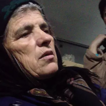 Caz incredibil în România. A dormit 3 luni pe holul unui spital, lângă fiica sa, acum are parte de o minune!