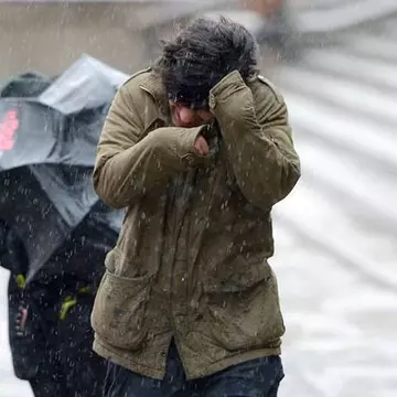 UPDATE | Avertizare meteo de fenomene imediate: furtuni și grindină