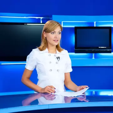 Telespectatorii au râs de rochia ei, în direct. Reacția prezentatoarei, de milioane