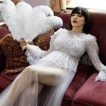 Ana Morodan – Confesiunile contesei digitale