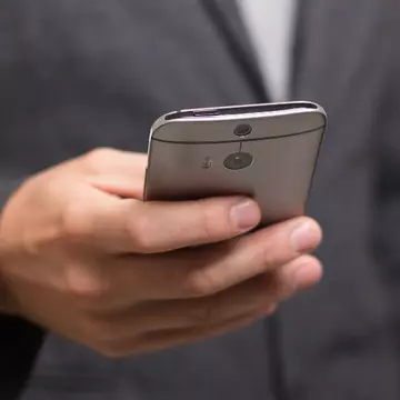 Un bărbat a păcălit Facebook că poate prezice evenimente importante. Iată cum a făcut!