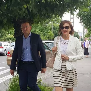 Carmen Iohannis a votat la Sibiu | Cum s-a îmbrăcat Prima Doamnă