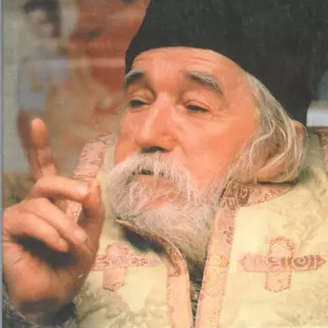 A auzit cineva de ”Sfântul Costicuţă”? Învață să scrii corect pomelnicul