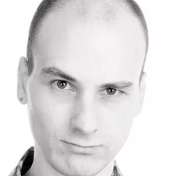 I-am crescut copiii și m-a părăsit pentru tatăl lor