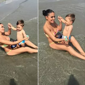 Baietelul Andreei Mantea, pentru prima data la mare. Imagine emotionanta cu vedeta si fiul ei
