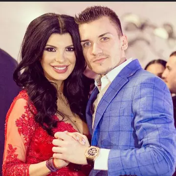 Andreea Tonciu şi-a ales rochia de mireasă. Se mărită pe 4 septembrie