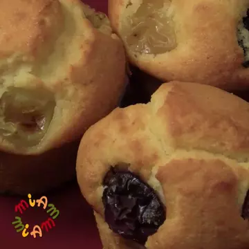 MIAM-MIAM! Brioșe cu struguri