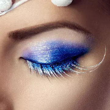 Machiaj cool în albastru