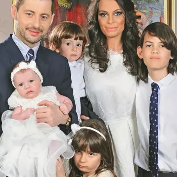 Anca Serea a rămas singură cu cinci copii! Adi Sînă a plecat de acasă!