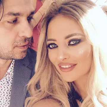 Gabriel Cotabiță s-a căsătorit. Prima imagine cu nașa Delia